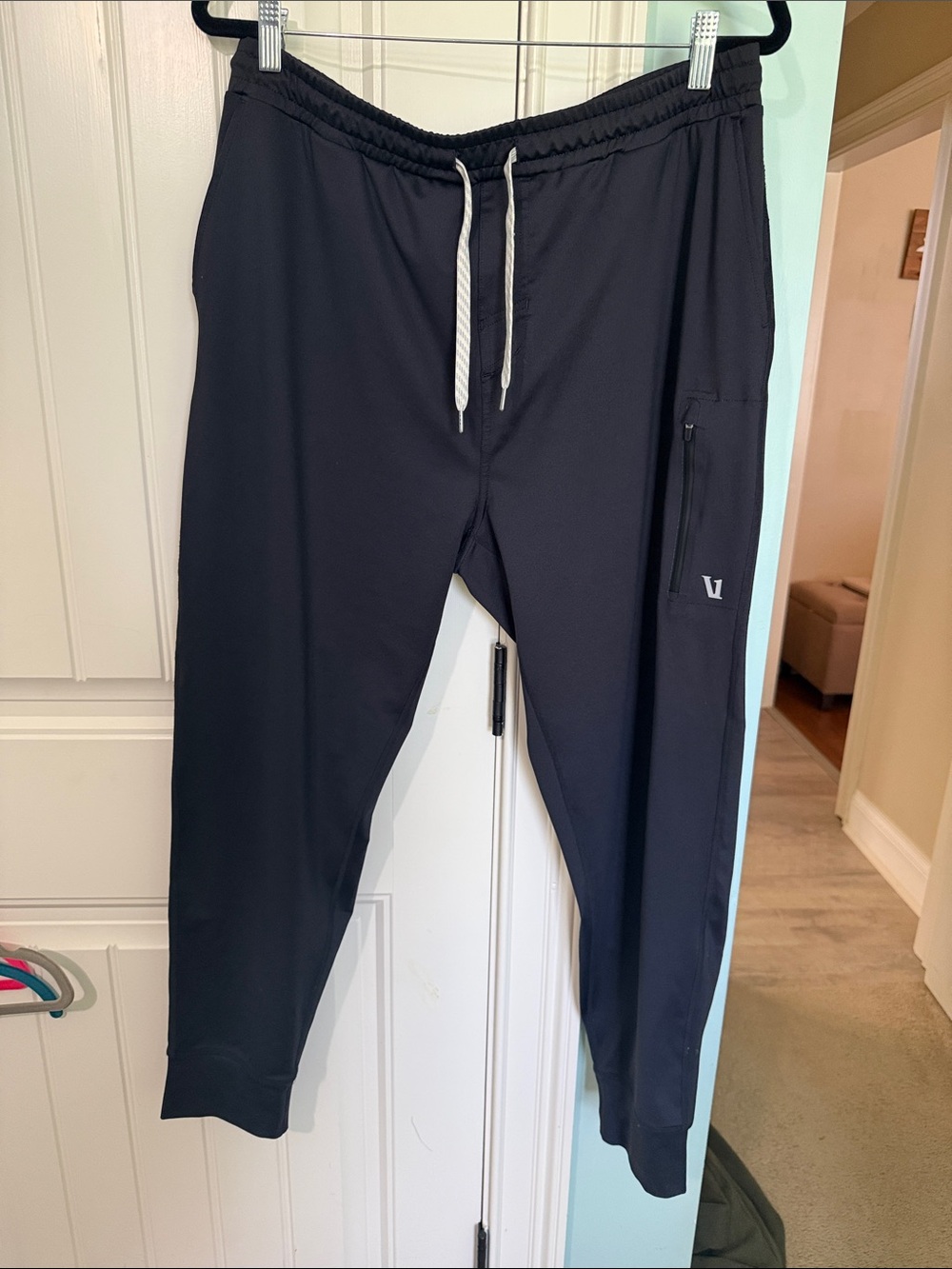 Vuori Black Performance Joggers with Zip Pocket